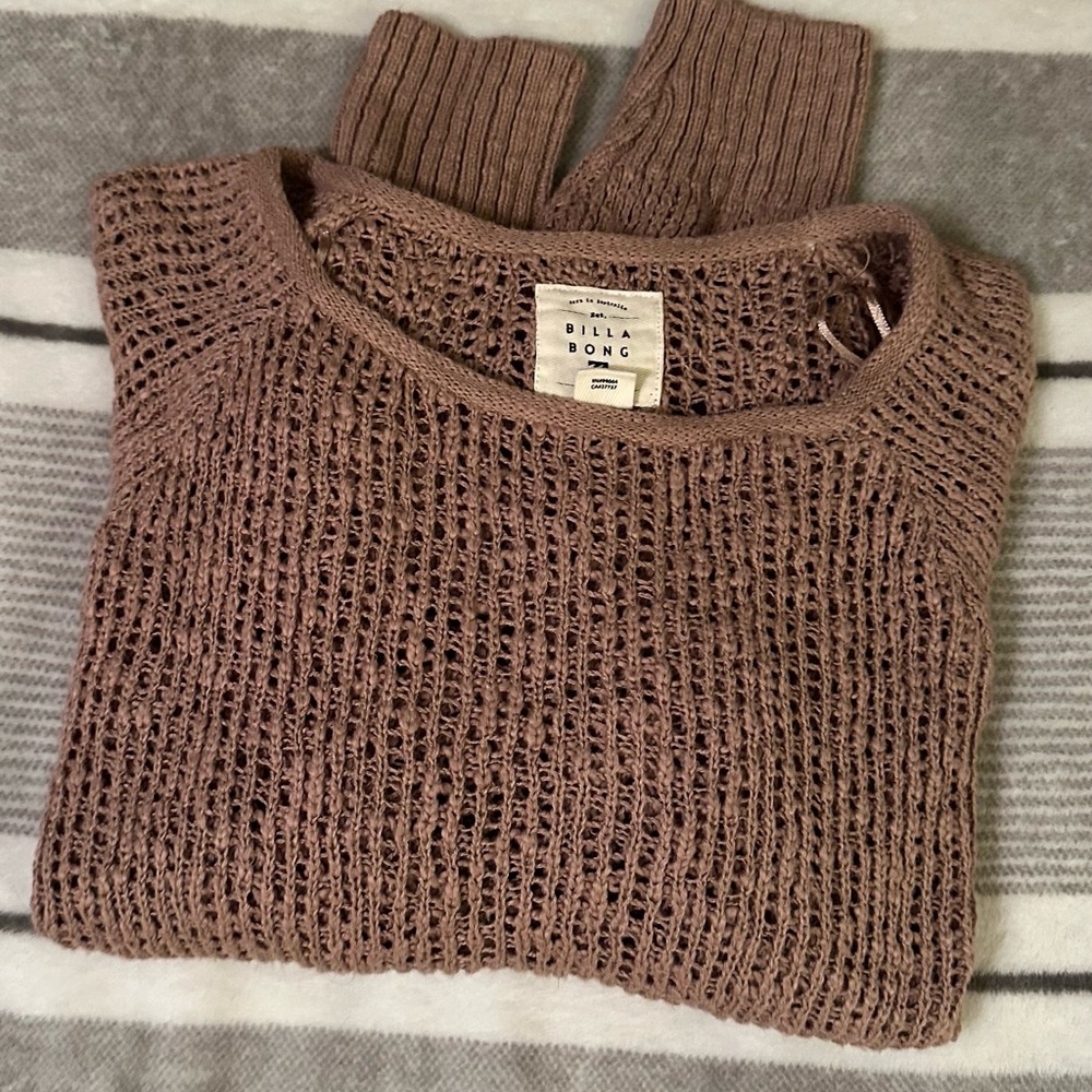 Billabong Sundown Sweater in the color Mushroom - Large - Picture 5 of 8